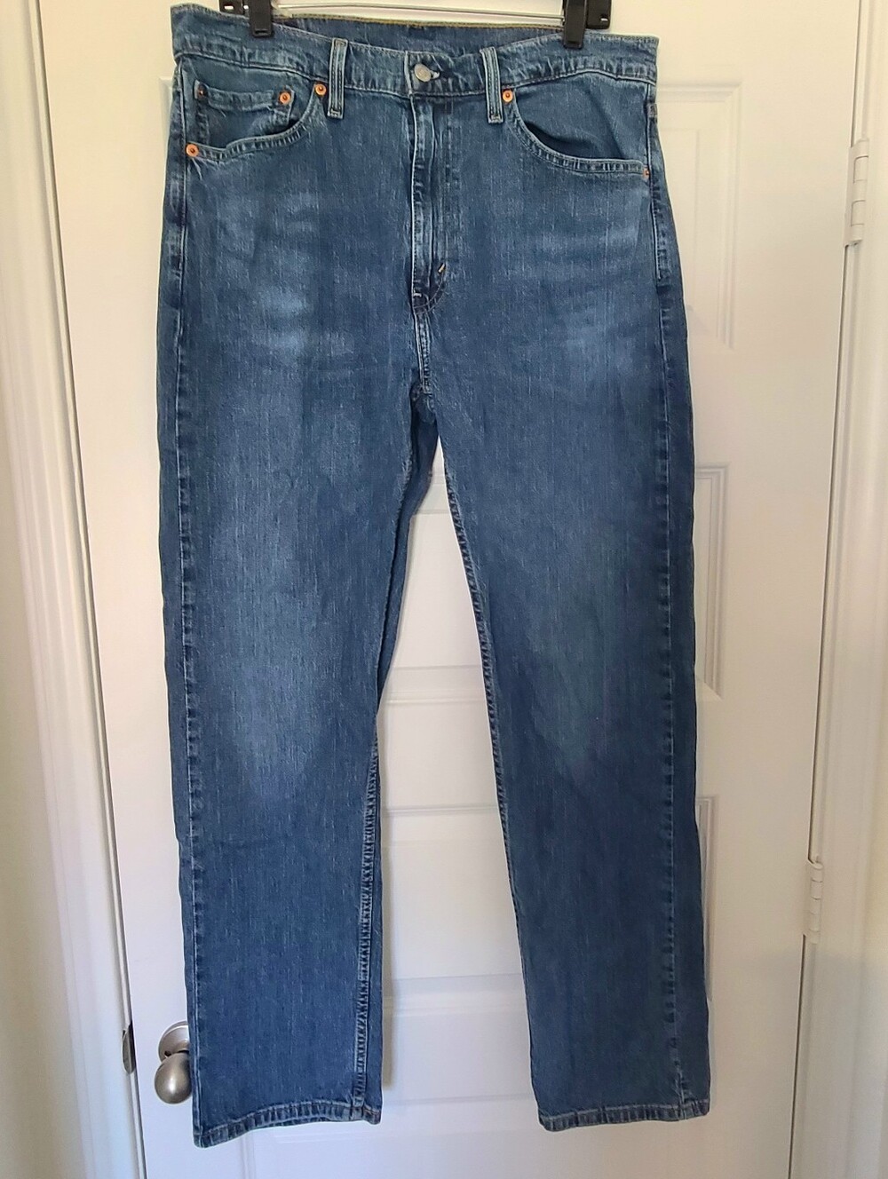 Levis 505 Mens Classic Straight Jeans   Medium Blue Denim 36 X 31.. Zipper Fly